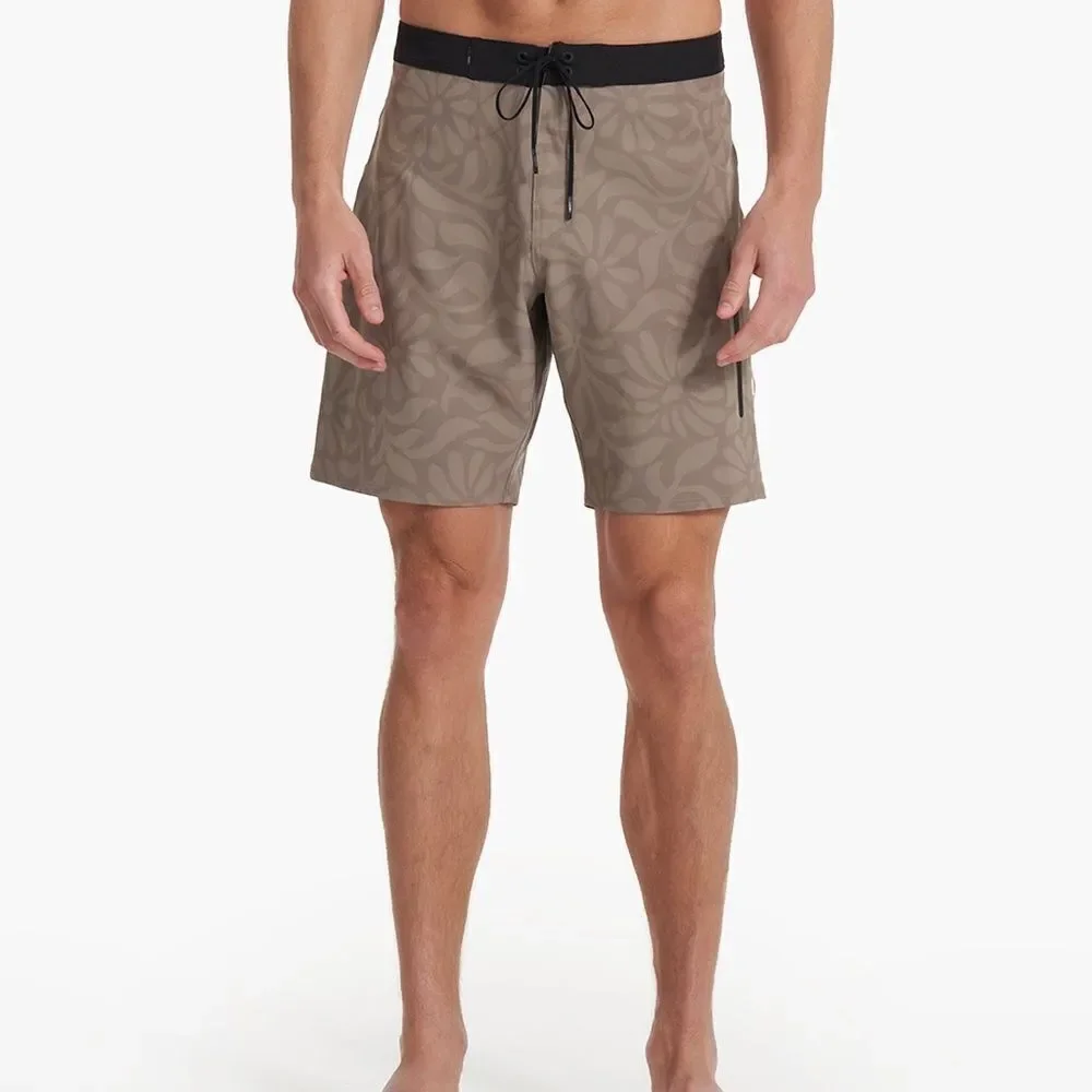 Vuori Infinity Board Shorts 30
